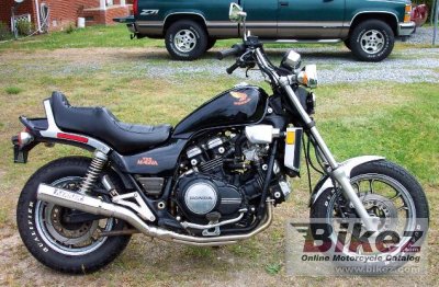 1985 honda vf 1100 c photo